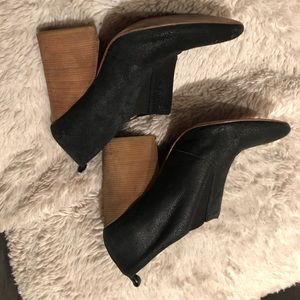 Matt Bernson black booties